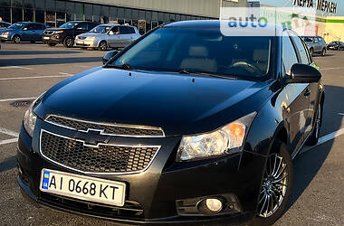 Chevrolet Cruze  2011