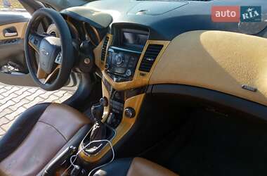 Chevrolet Cruze  2010