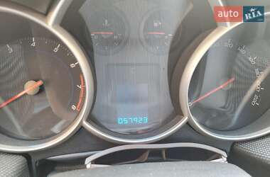 Chevrolet Cruze  2012