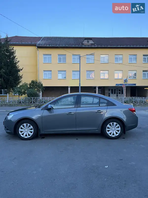 Chevrolet Cruze 2011