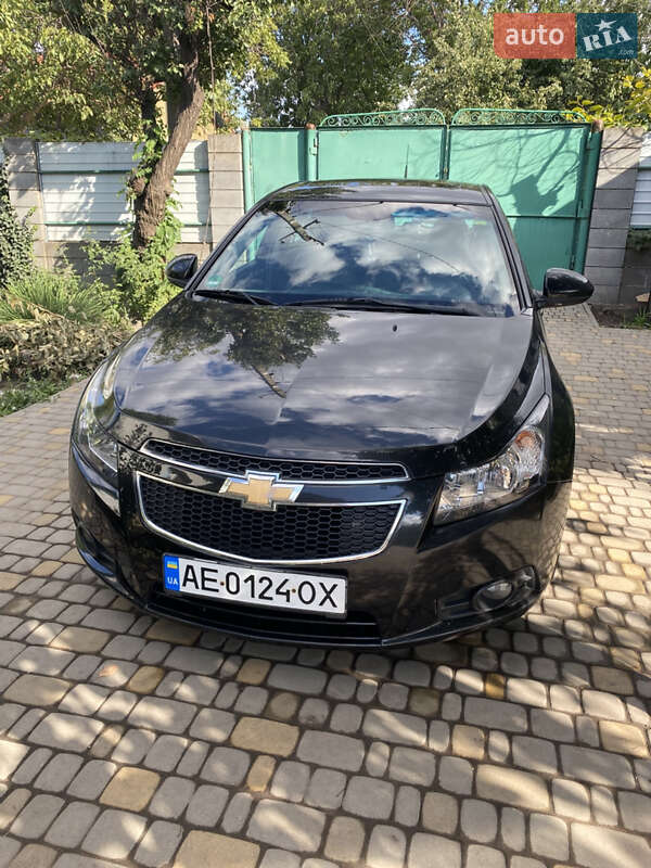 Хэтчбек Chevrolet Cruze