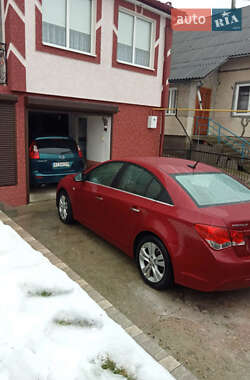 Chevrolet Cruze  2012