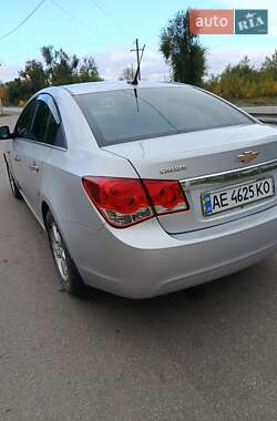 Chevrolet Cruze  2012