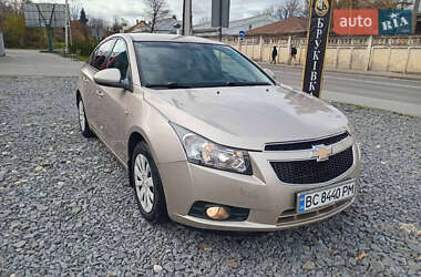 Chevrolet Cruze  2011