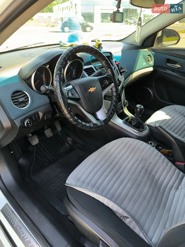 2012 Chevrolet Cruze - мініатюра 5