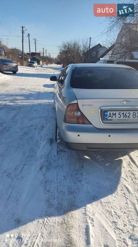 Седан Chevrolet Evanda 2006 в Житомире