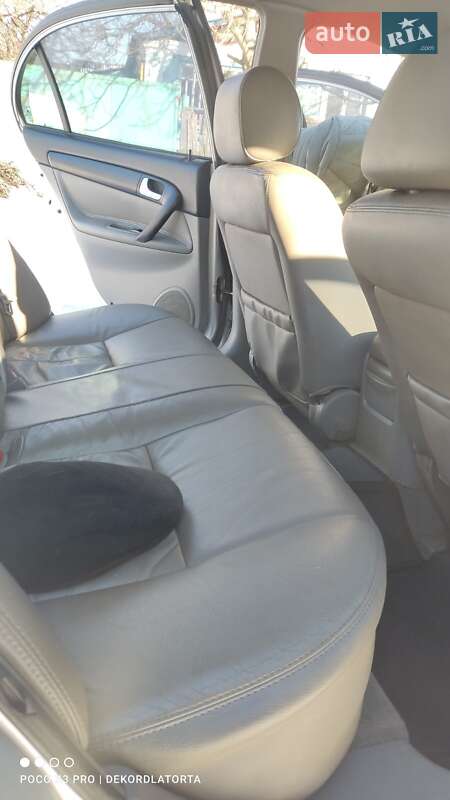 Седан Chevrolet Evanda 2006 в Житомире