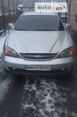 Chevrolet Evanda  2005