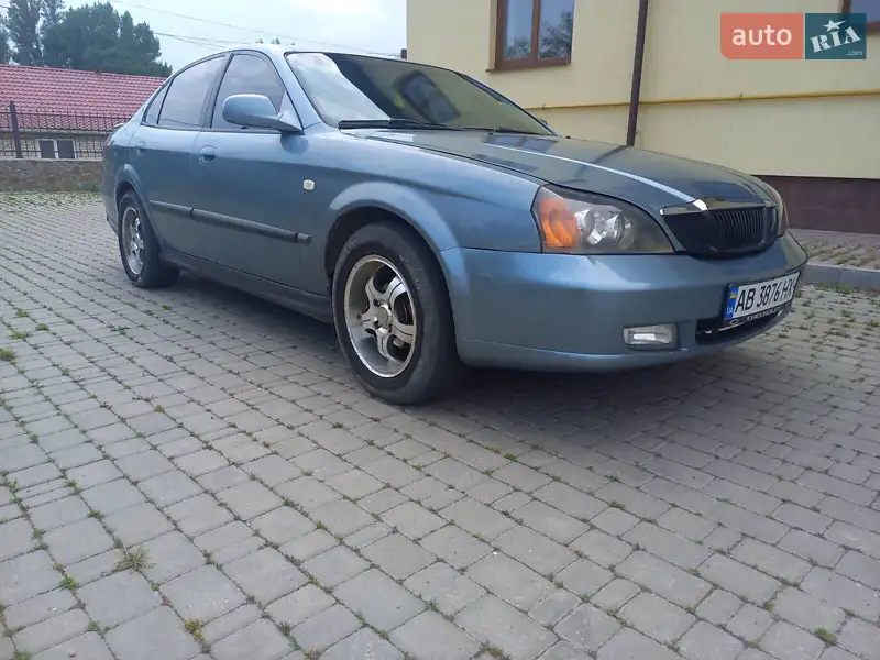 Chevrolet Evanda 2004