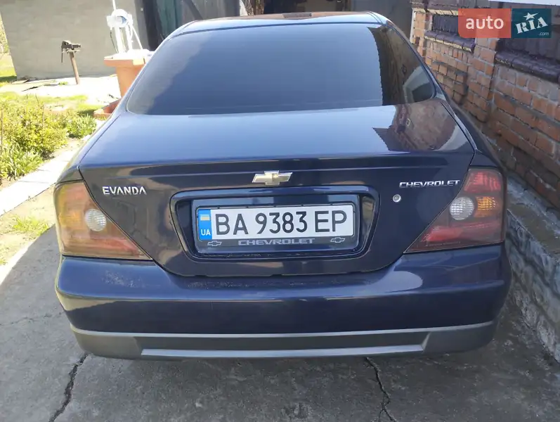Chevrolet Evanda 2004