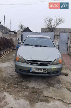 Chevrolet Evanda 2004