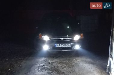 Chevrolet Evanda  2006