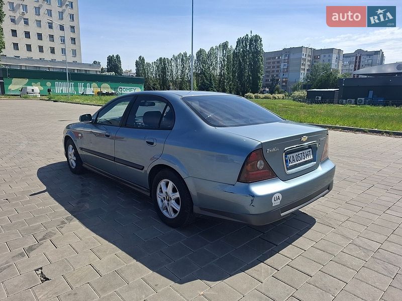 Седан Chevrolet Evanda 2005 в Черкассах фото 3 Седан Chevrolet Evanda 2005 в Черкассах