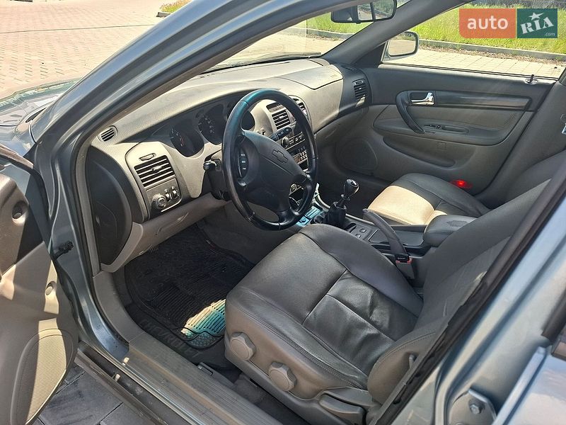 Седан Chevrolet Evanda 2005 в Черкассах фото 10 Седан Chevrolet Evanda 2005 в Черкассах