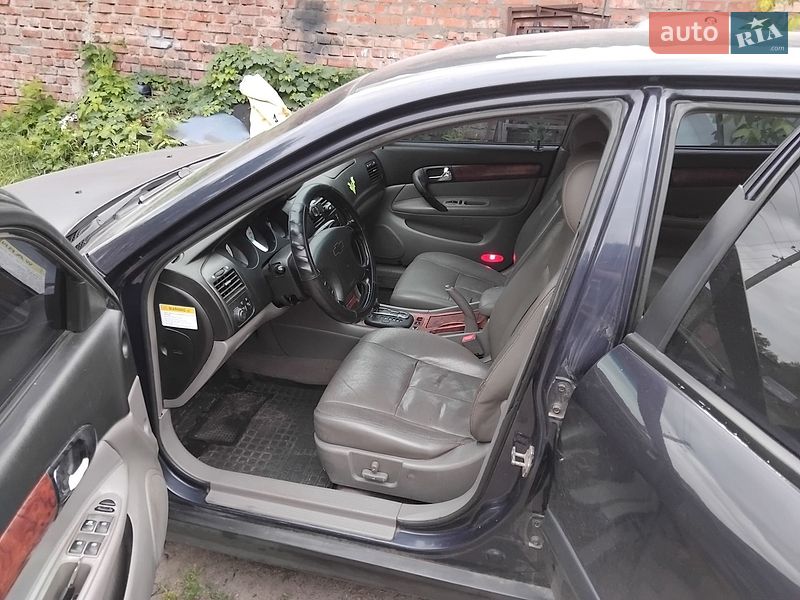 Седан Chevrolet Evanda 2004 в Ніжині