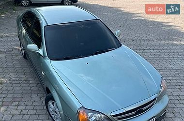 Chevrolet Evanda  2005