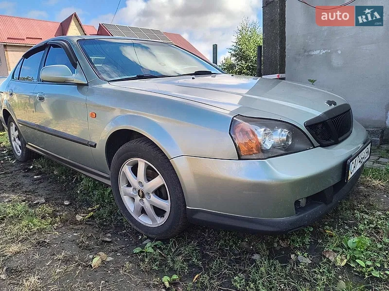 Chevrolet Evanda 2004