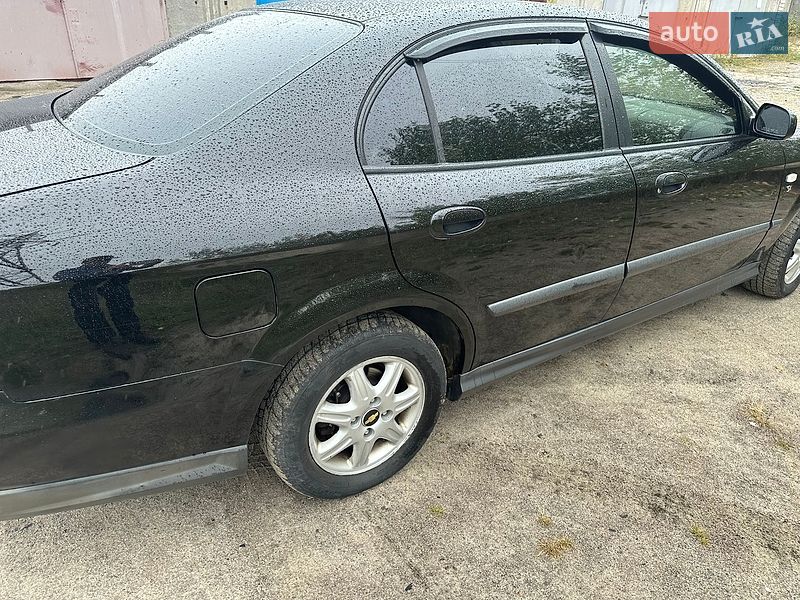 Седан Chevrolet Evanda 2006 в Кременчуге