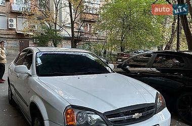 Chevrolet Evanda 2006