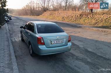 Chevrolet Lacetti  2004