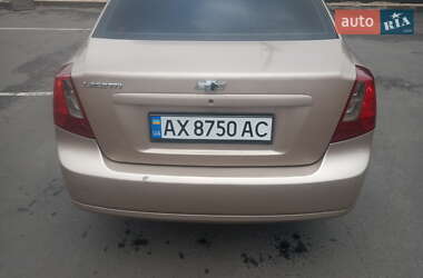 Chevrolet Lacetti  2004