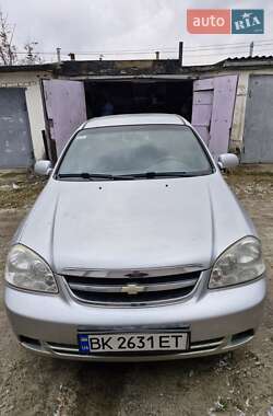 Chevrolet Lacetti  2012