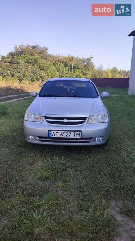 Седан Chevrolet Lacetti