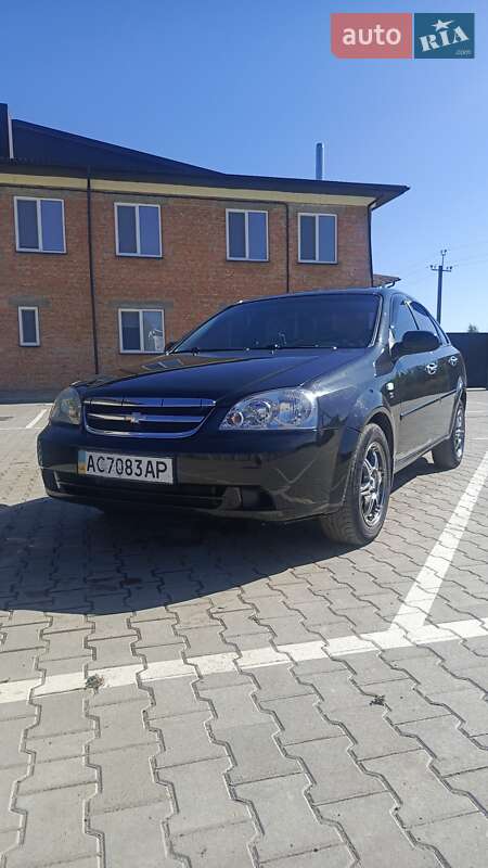 Седан Chevrolet Lacetti