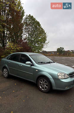 Chevrolet Lacetti  2004