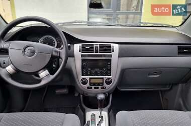 Chevrolet Lacetti  2004