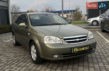 Chevrolet Lacetti  2004