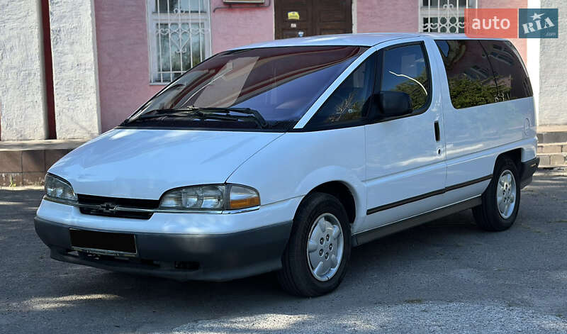 Легковые Chevrolet Lumina APV