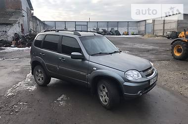 Chevrolet Niva  2012