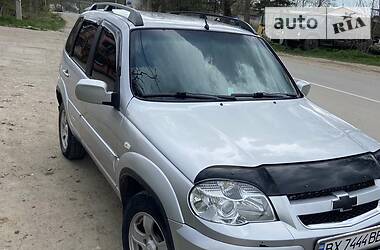 Chevrolet Niva  2011