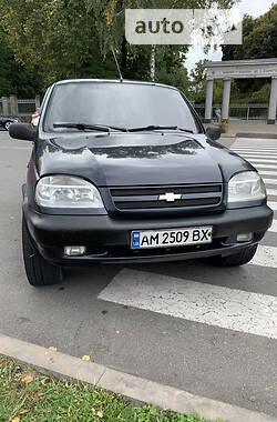 Chevrolet Niva  2006