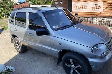 Chevrolet Niva  2008