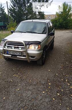 Chevrolet Niva  2008