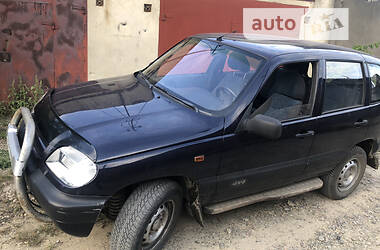 Chevrolet Niva  2005