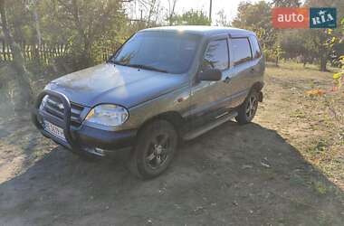 Chevrolet Niva 2004