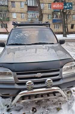 Chevrolet Niva  2005