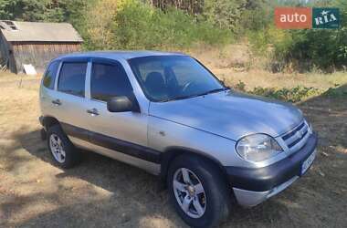 Chevrolet Niva  2006
