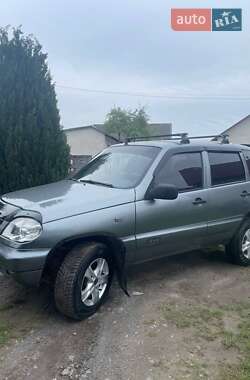 Chevrolet Niva  2006