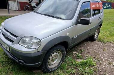 Chevrolet Niva  2011
