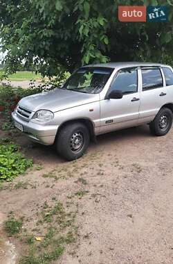 Chevrolet Niva  2008