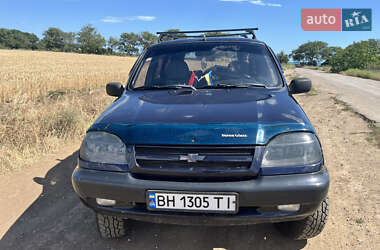 Chevrolet Niva 2004