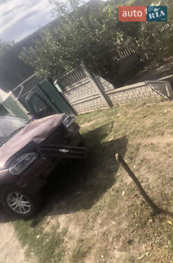 Chevrolet Niva  2006