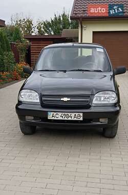 Chevrolet Niva  2006
