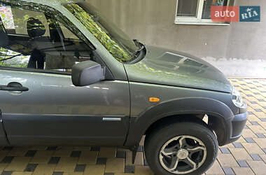 Chevrolet Niva  2010