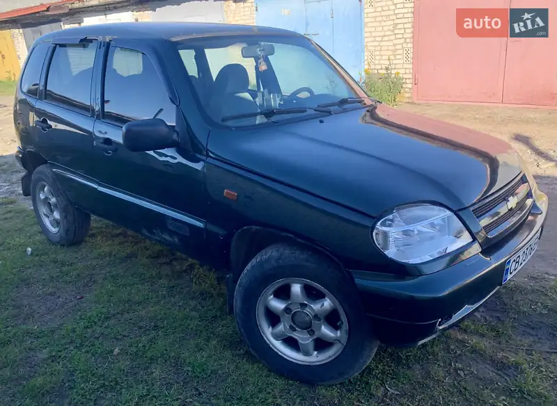 Chevrolet Niva 2004