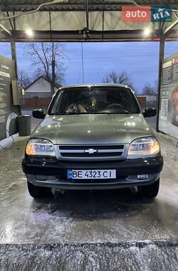 Chevrolet Niva  2006
